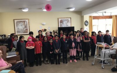 Choir sing at Duncan Court