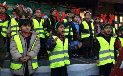 Christmas Singing in Chrisp St Market